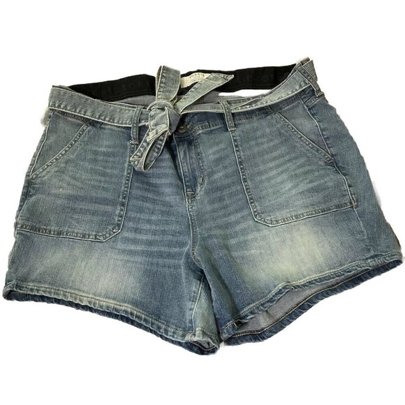 Torrid Denim 5” Utility Shorts Size 18 NWT High rise Stretch Blue Jean Pocket - Picture 1 of 10